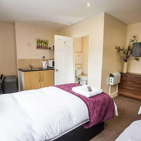 Snooze * Bradford (West Yorkshire)