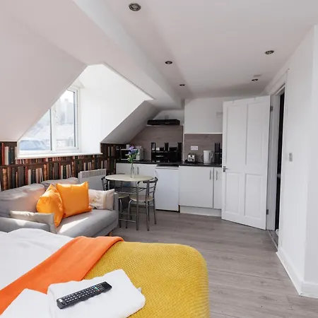 Snooze Bradford (West Yorkshire)