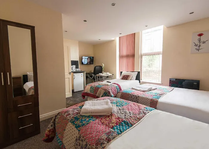 Snooze * Bradford (West Yorkshire)