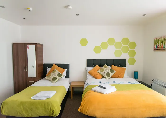 Snooze * Bradford (West Yorkshire)